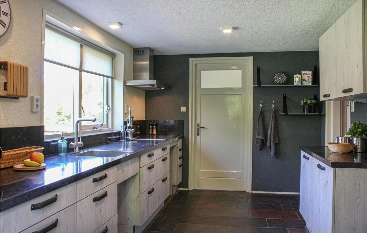 Gorgeous Home In Scharendijke With Kitchen Exterior photo